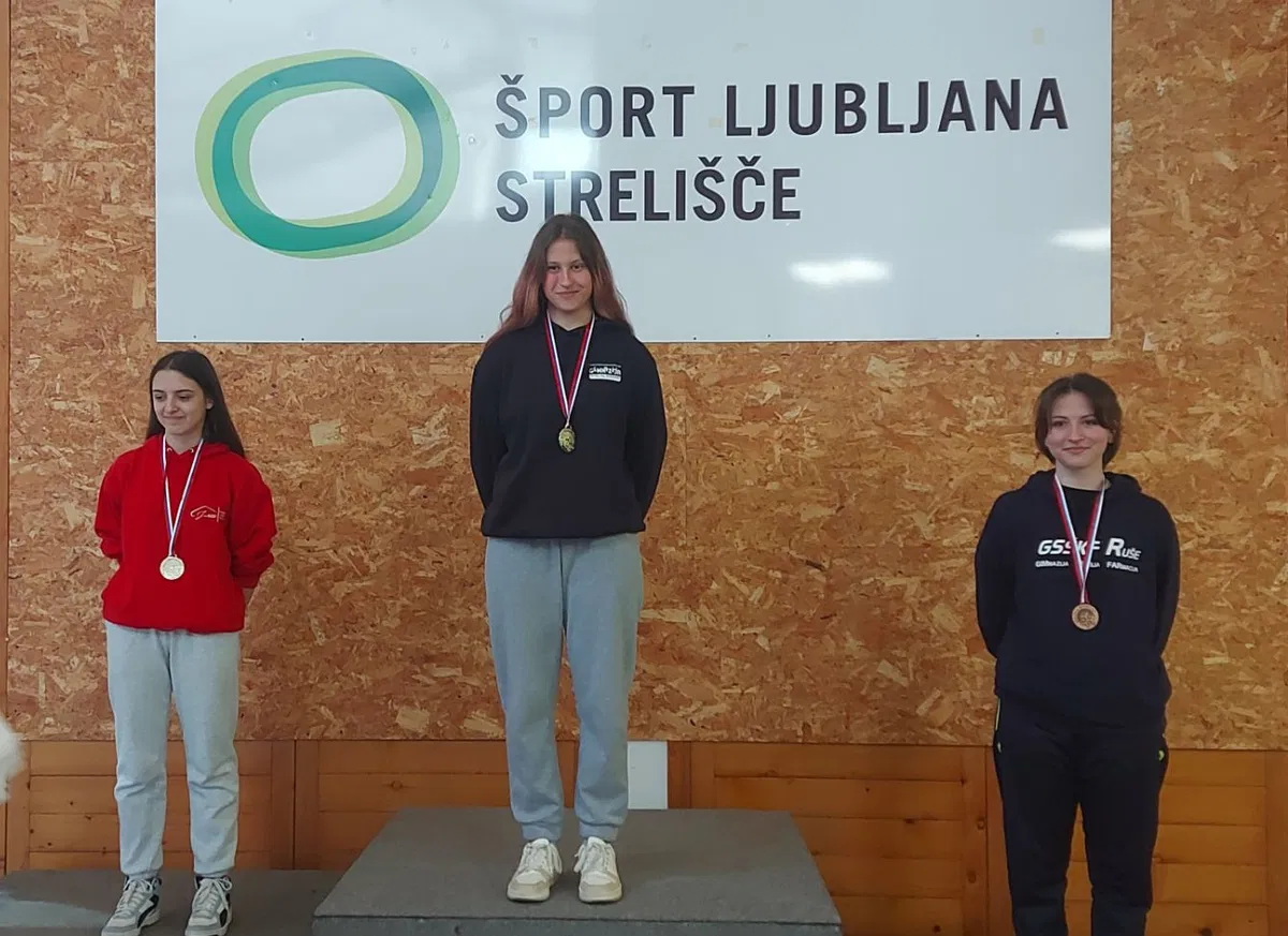 Manca Felle srednješolska državna prvakinja v streljanju z zračno puško