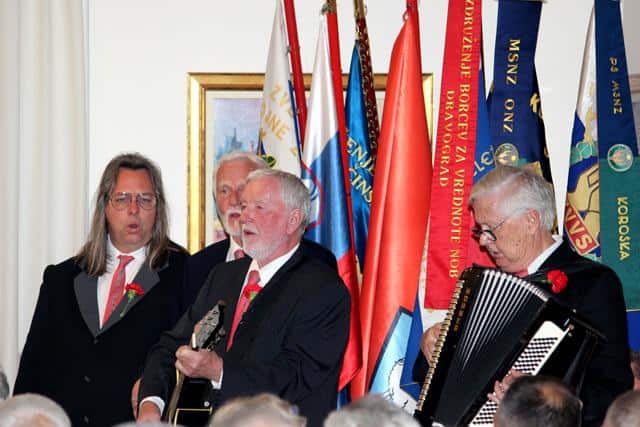 V Dvorcu Bukovje bo drevi osrednja proslava ob dnevu upora proti okupatorju