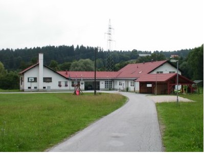 Podružnična šola v Šmiklavžu začasno zapira svoja vrata