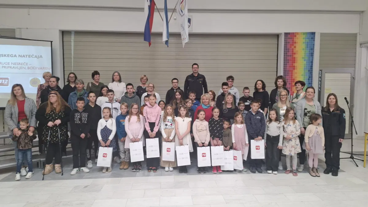 Podeljena priznanja natečaja »Bodi pripravljen, bodi varen«: Mladi ustvarjalci iz Koroške opozarjali na požarno varnost (FOTO)