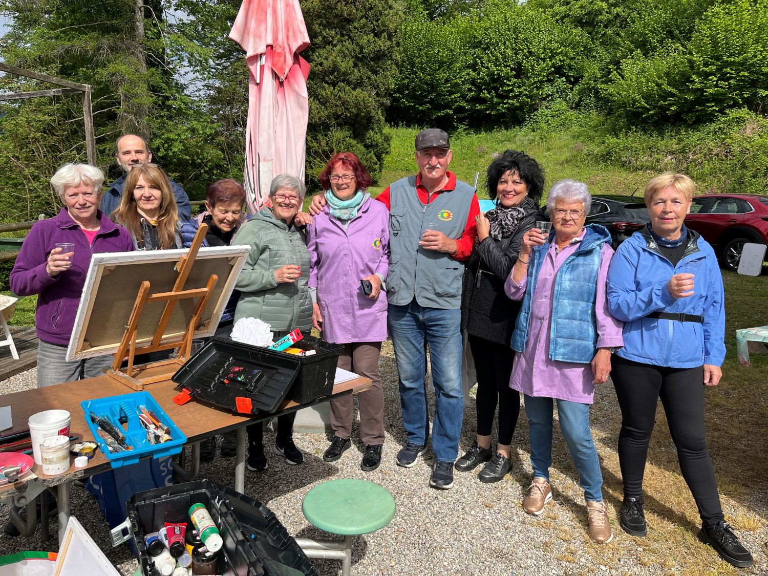 FOTO: Na Grajski bajti nad Dravogradom so se srečali koroški likovniki