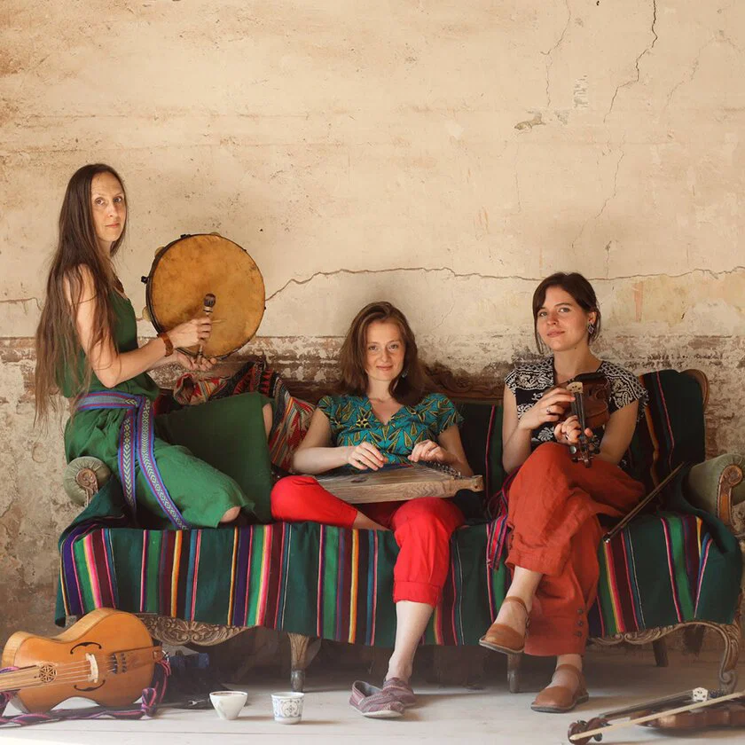 Jazz Ravne bo navdušil s koncertom zasedbe Sutari z Ano Kravanjo in Samom Kutinom