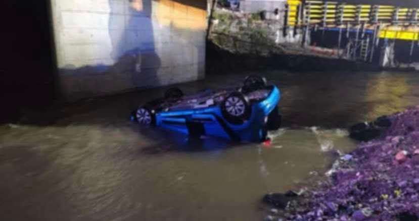 V prometni nesreči v Črni hudo poškodovana voznica