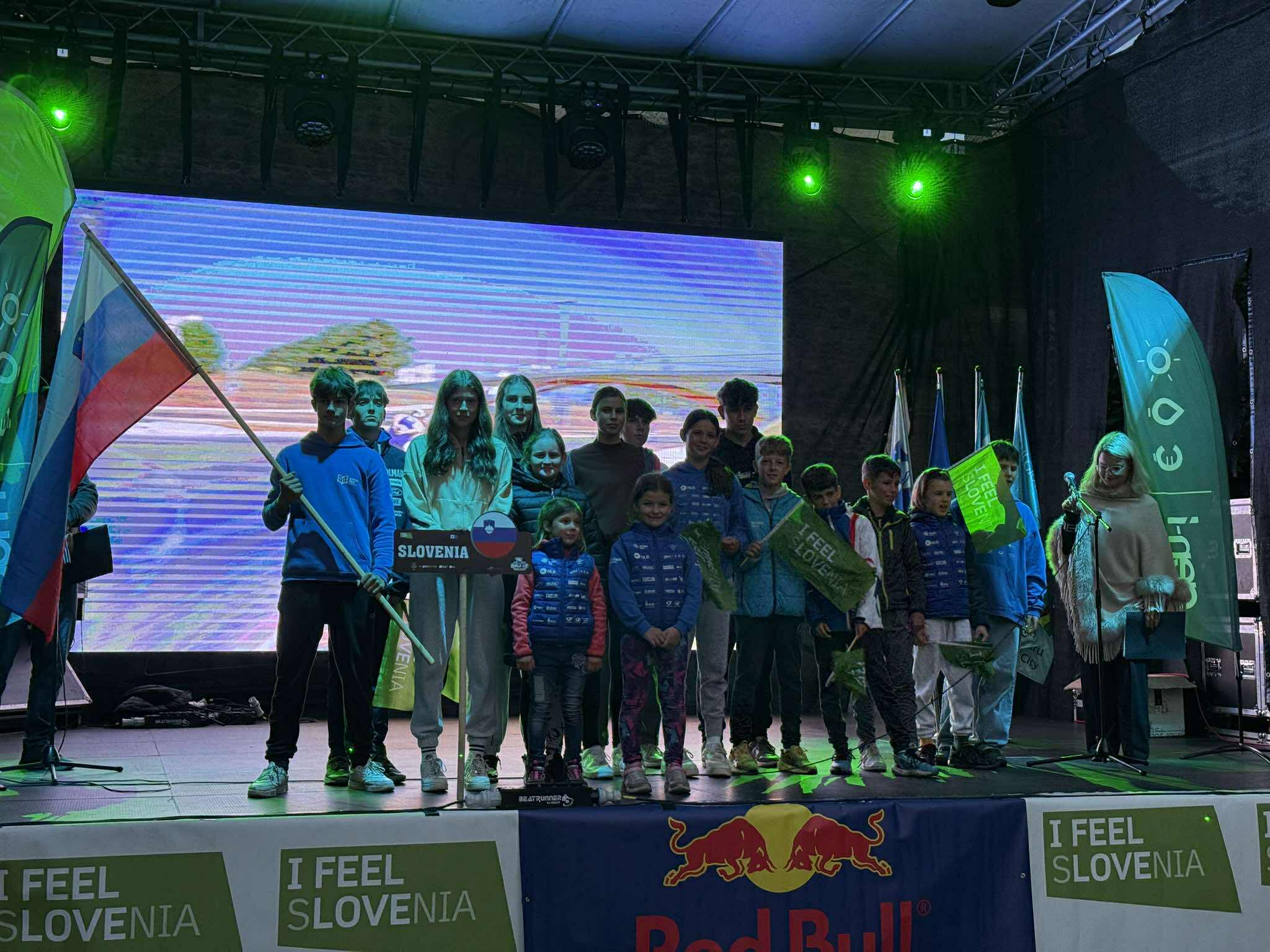 FOTO: V mestnem jedru Slovenj Gradca so slovesno otvorili tekmovanje v inline slalomu