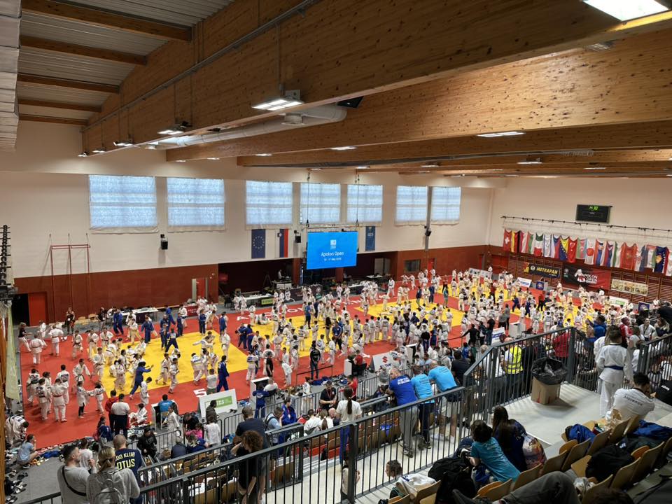 Koroški judoisti in judoistke odlično nastopili na turnirju Apolon Open 2025