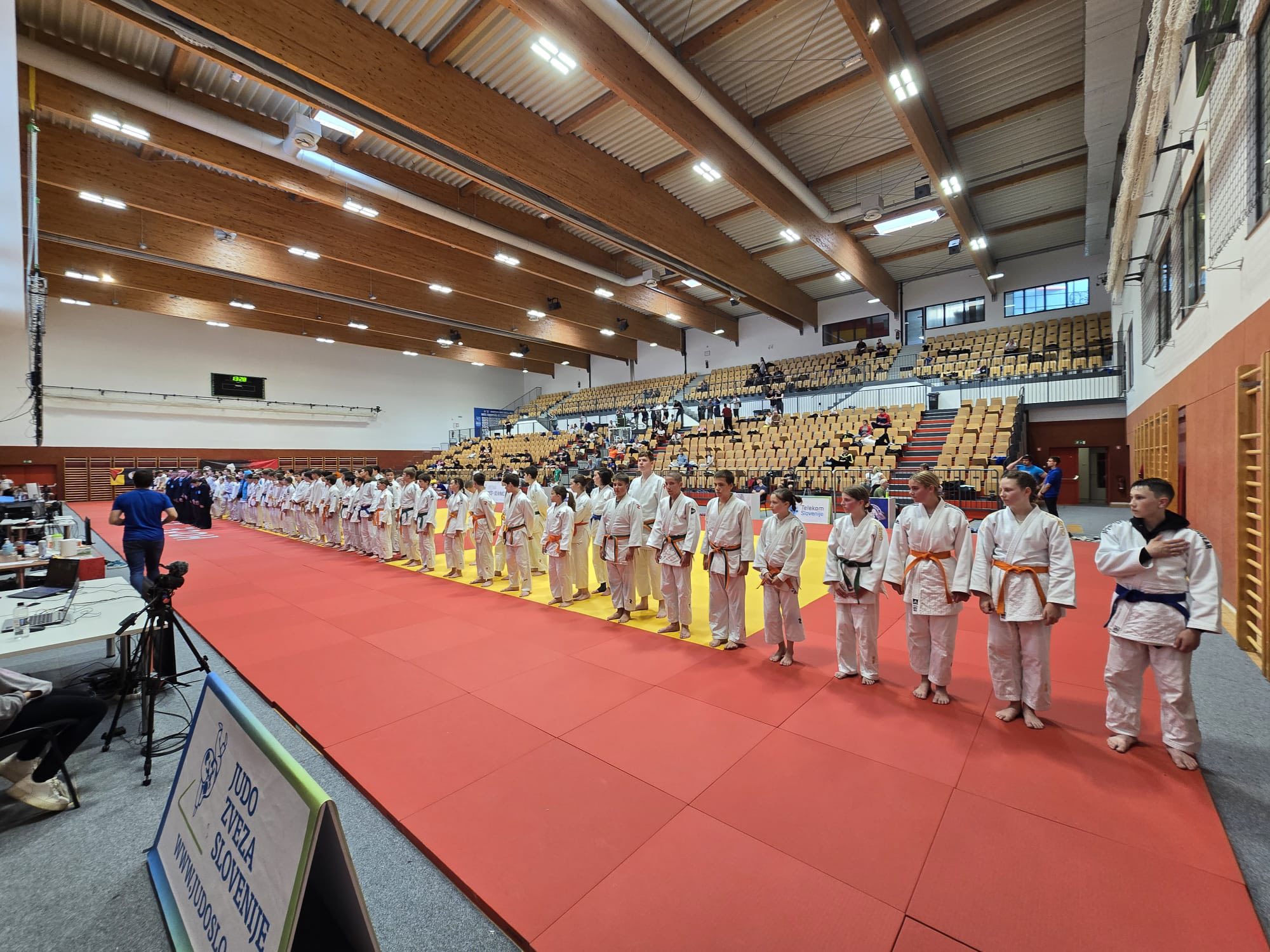 Koroški judoisti z državnega prvenstva za osnovne in srednje šole s 17 odličji