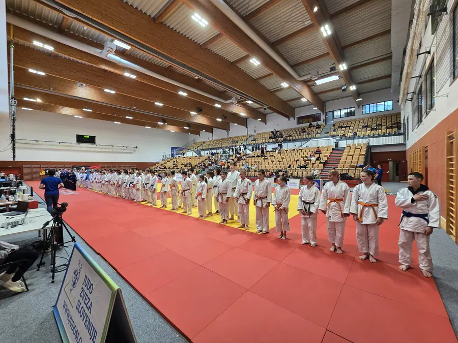 Koroški judoisti z državnega prvenstva za osnovne in srednje šole s 17 odličji