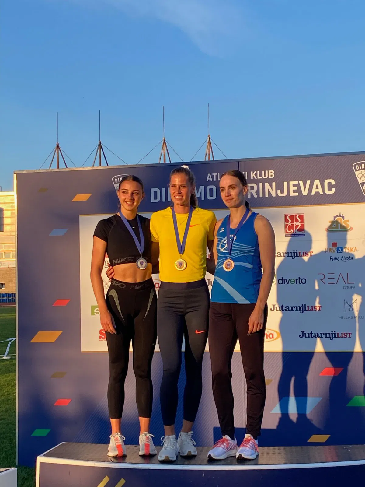 Maja Pogorevc in Hanna Paulina Navodnik zopet odlično nastopili, tokrat v Zagrebu