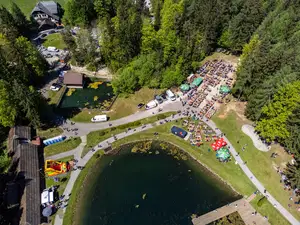 Ob prazniku dela tudi letos tradicionalno srečanje na Ivarčkem jezeru