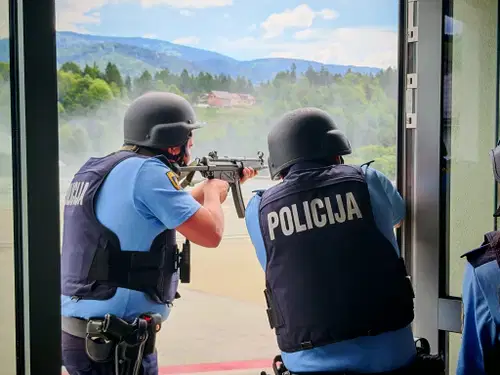 FOTO: V bolnišnici Slovenj Gradec je potekala varnostna vaja interventnih služb ob izrednih dogodkih