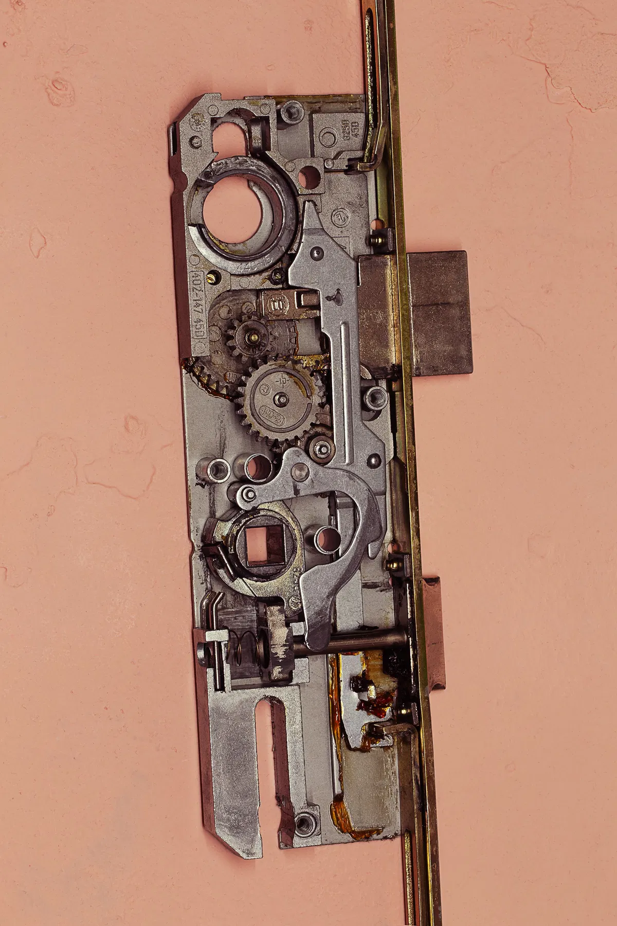 V Galeriji Ravne bo svoja dela na ogled postavil Peter Rauch