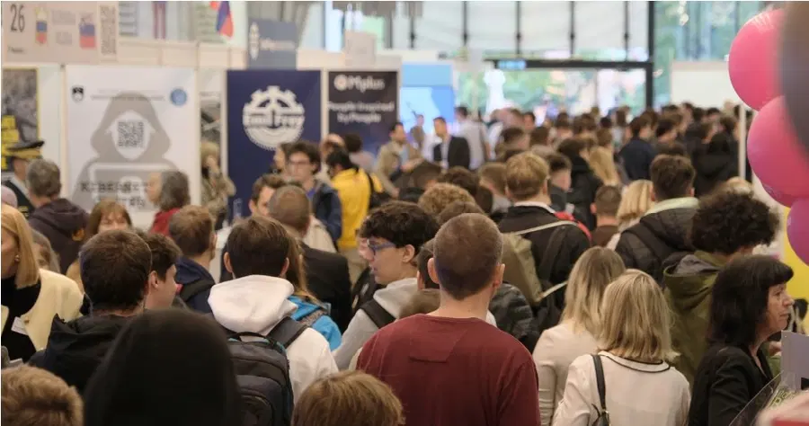 Na kariernem sejmu MojeDelo se bodo predstavili številni delodajalci ter predavatelji