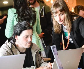 Karierni sejem MojeDelo v Mariboru: Vaša prihodnost se začne tukaj