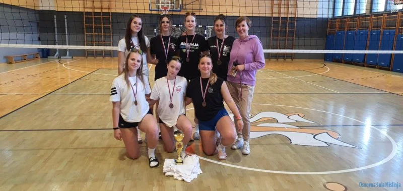 Odbojkarice OŠ Mislinja osvojile odlično 3. mesto v državi