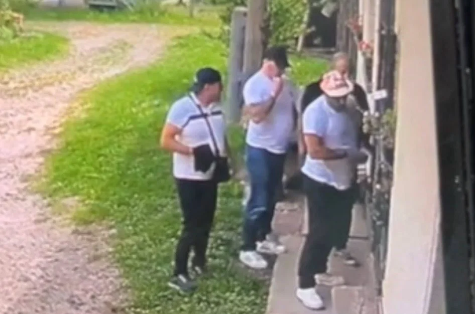 Previdno: Na posnetku neznanci na območju Vuzenice vlomili v hišo