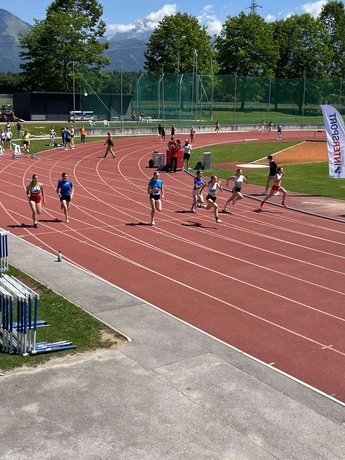 FOTO: Mladi atleti AK SG v Kranju tudi do medalj