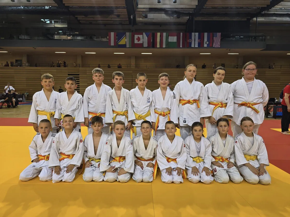 FOTO: Koroške judoistke in judoisti iz Rijeke prinesli 12 odličij