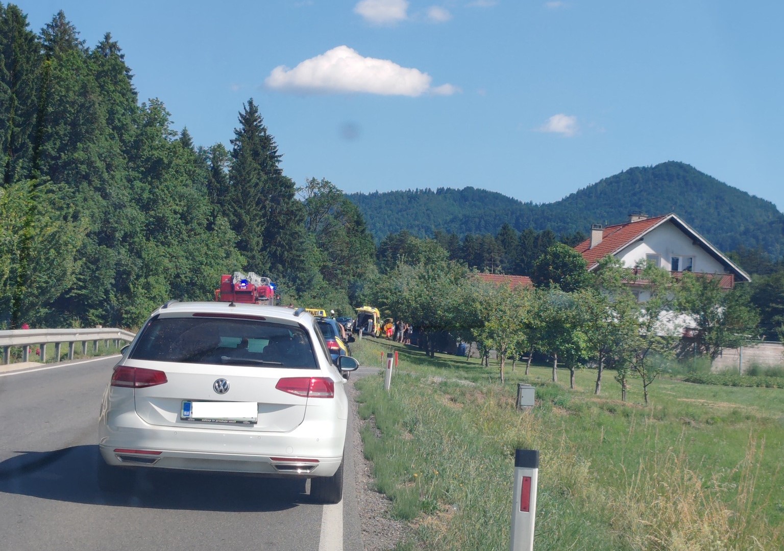 V Turiški vasi je prišlo do prometne nesreče, promet že poteka brez posebnosti
