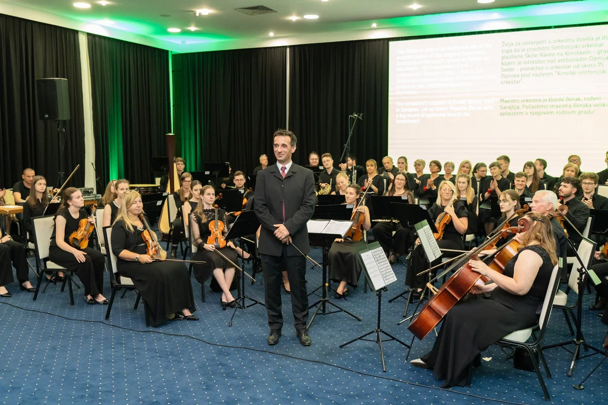 Koroški simfoniki glas o Koroški ponesli v Bosno, kjer so navudšili v Travniku in Sarajevu (FOTO)