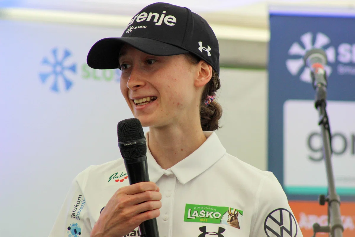 Domen in Nika Prevc zastavonoši za ZOI 2026 