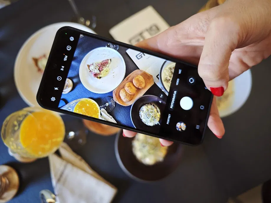 Vstopite v svet digitalne fotografije z Ljudsko univerzo Ravne