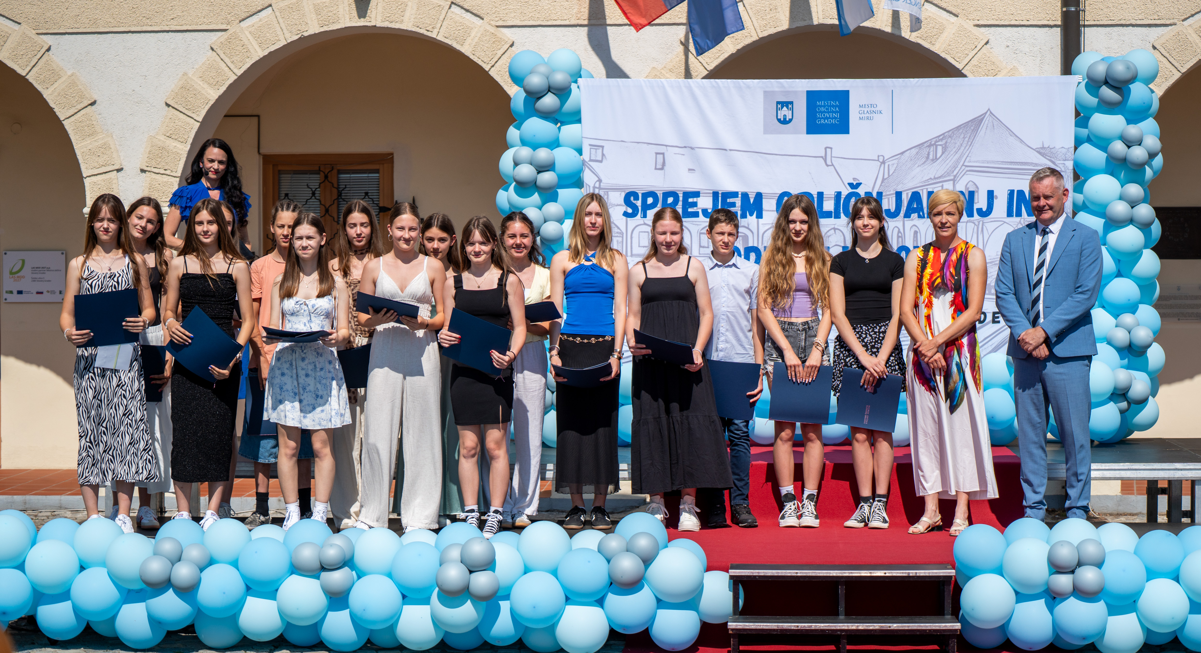 FOTO: Na MO Slovenj Gradec danes sprejeli odličnjakinje in odličnjake