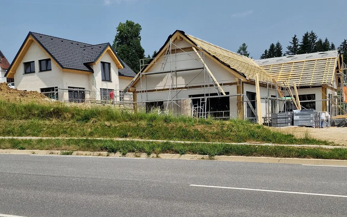 Na Malineku na Prevaljah že drugi nadomestni dom za družino Fužir