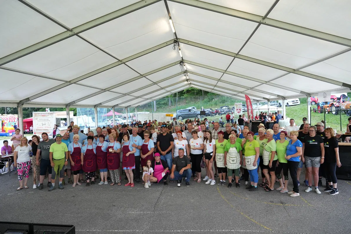 FOTO: V Završah najboljši v kuhanju Mislinjskega piskra Kulturno turistično društvo Paški Kozjak