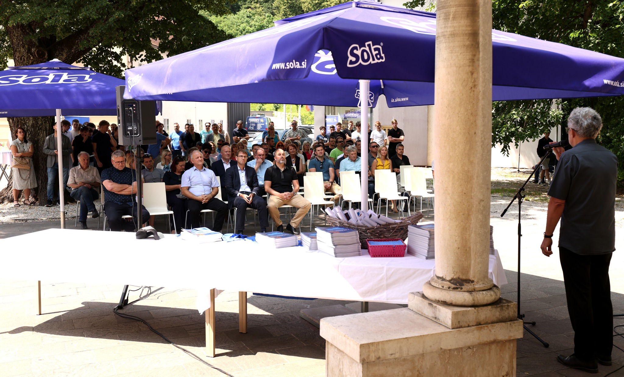 FOTO: Uspešen zaključek projekta SŠ Ravne: "Z mladimi očmi – koroška podjetja od blizu"