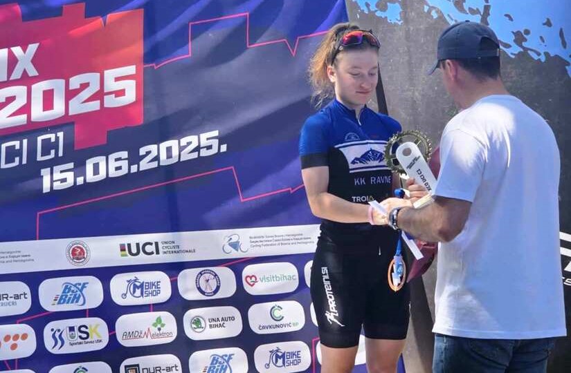 Tina Vrhovnik dosegla zgodovinske stopničke na mednarodni dirki olimpijskega krosa v Bosni