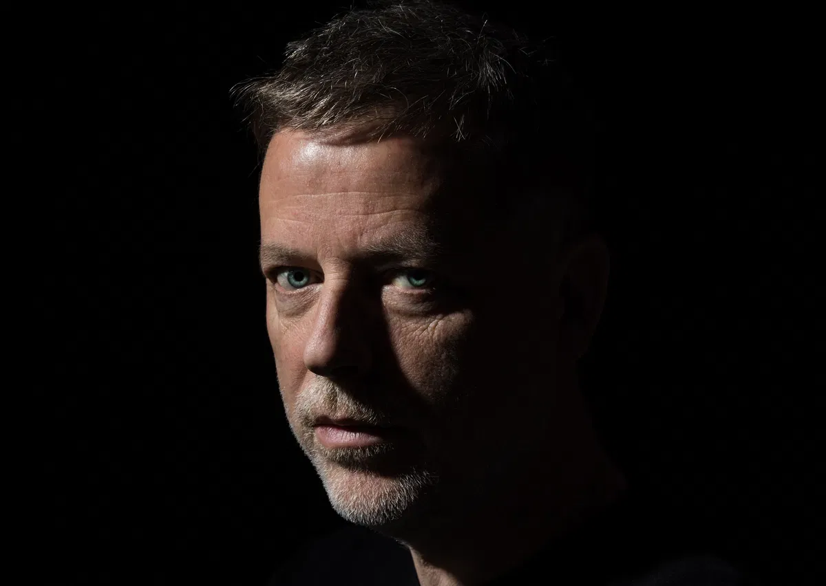 Tomaž Kotnik o svojem prvencu MOR: V temi med razumom in nadnaravnim