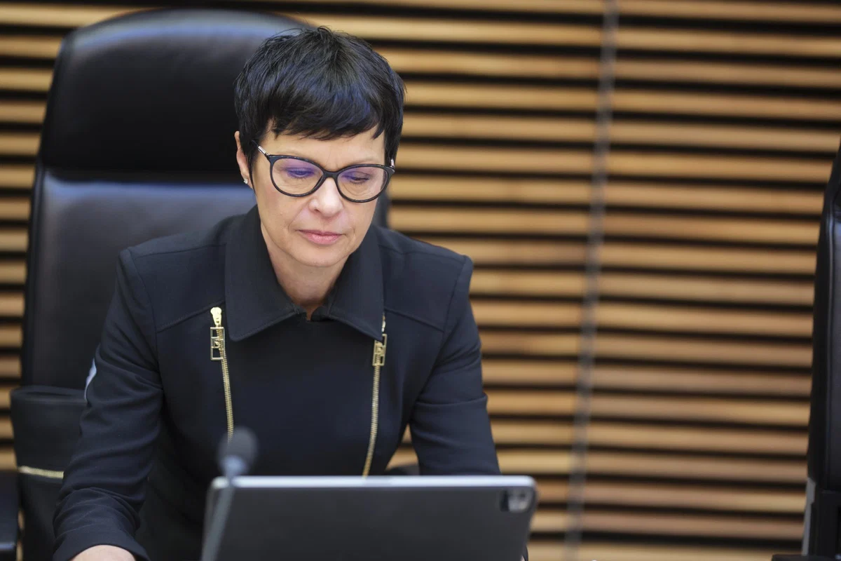 Komisarka Kos ob ogledu protipoplavne infrastrukture poudarila pomen solidarnosti EU