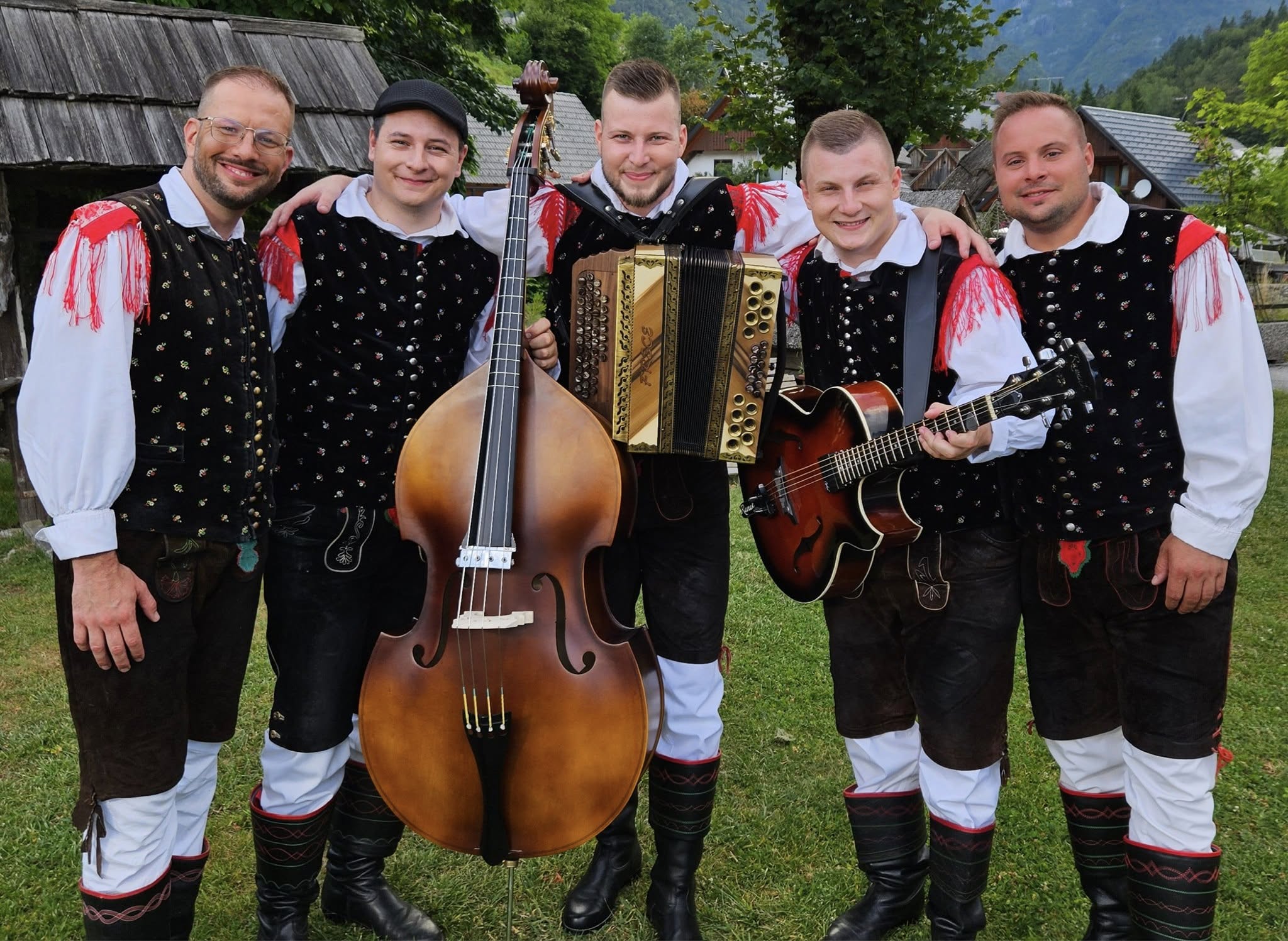 Praznik Vaške skupnosti Razbor bodo okronali z veliko veselico