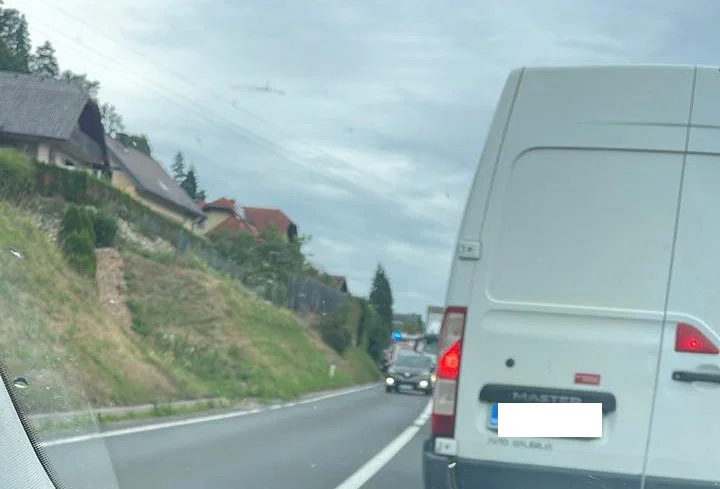 Previdno, na Gortini je prišlo do prometne nesreče