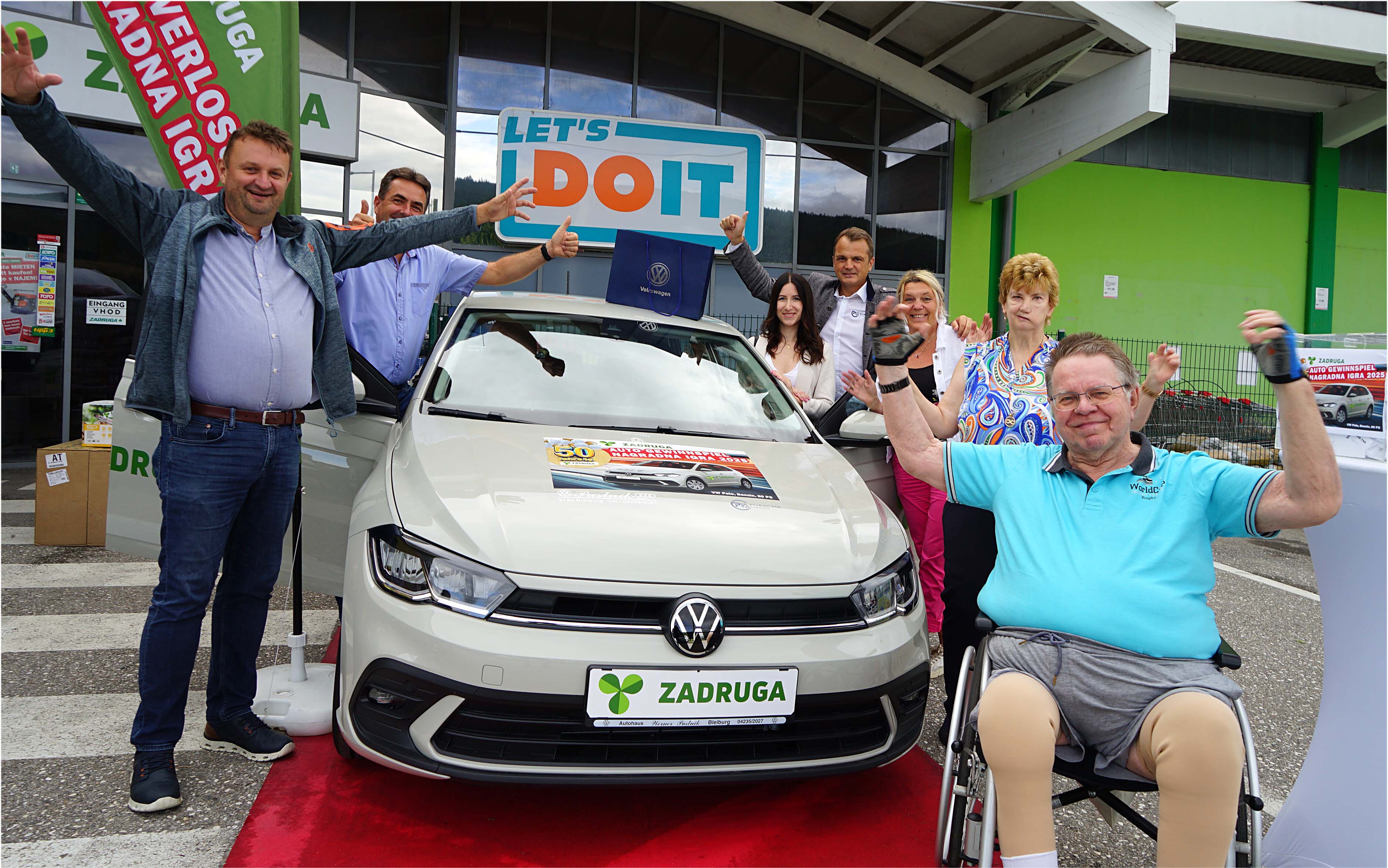 Velika nagradna igra Zadruge Pliberk: Srečnež domov odpeljal nov avto