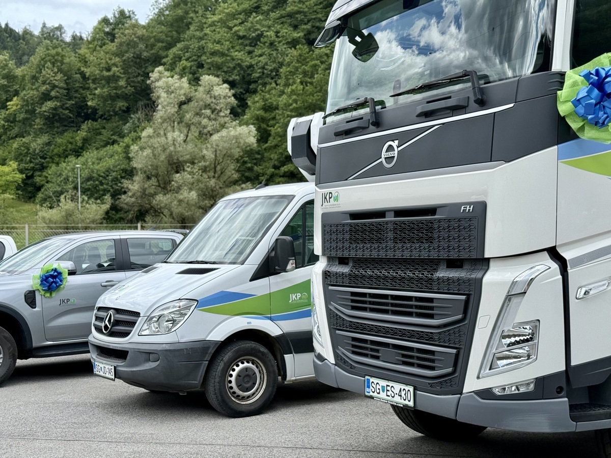 FOTO: JKP Ravne ima nov vozni park za učinkovitejše delovanje in trajnostno prihodnost