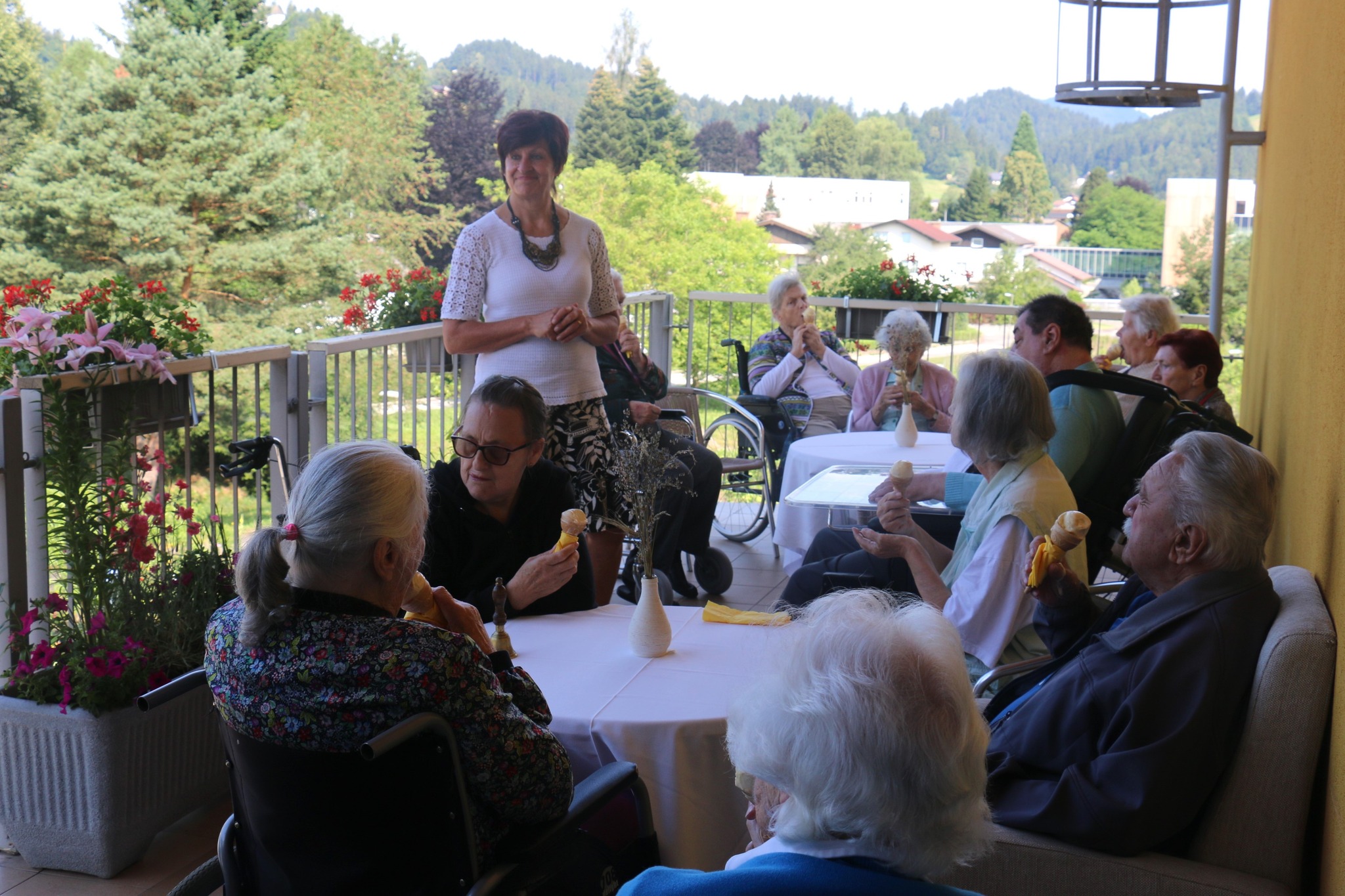 Lions klub Slovenj Gradec ter sorodniki stanovalcev Doma starostnikov Slovenj Gradec donirali klimatske naprave