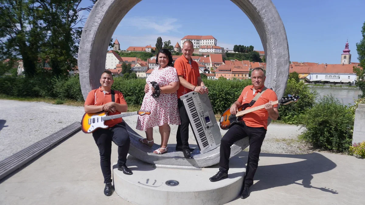 Vaški piknik v Razborju jutri vabi k druženju