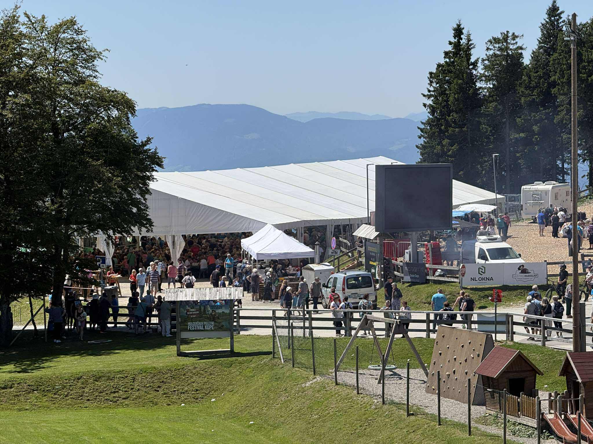 (FOTO) Na Kopah so se že tradicionalno zbrali invalidi