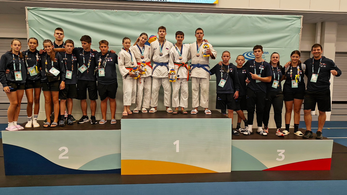 FOTO: Mlade Korošice in Korošci odlično nastopili na mednarodnih igrah v Talinu