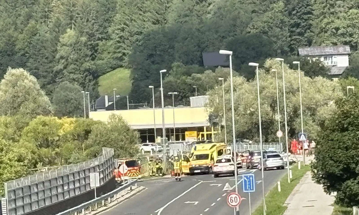 Previdno, na Ozarah je prišlo do prometne nesreče