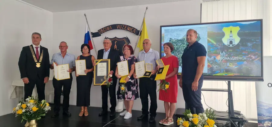 FOTO: Na svečani seji Občine Vuzenica podelili naziv častnega občana Tonetu Bijolu