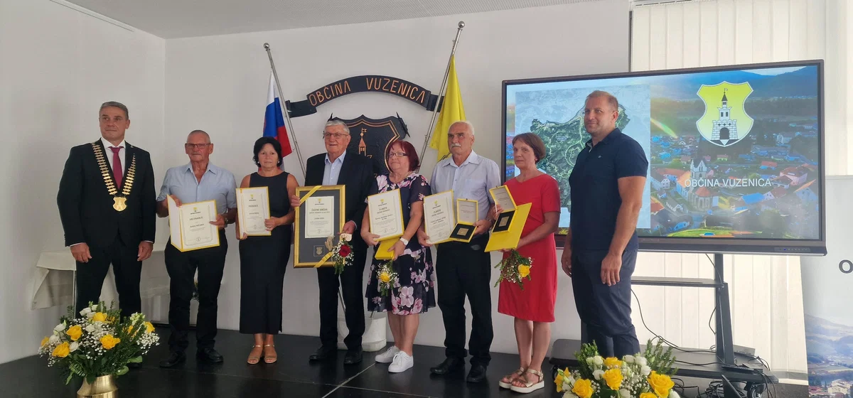 FOTO: Na svečani seji Občine Vuzenica podelili naziv častnega občana Tonetu Bijolu