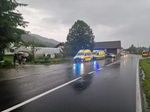 Na relaciji Slovenj Gradec - Mislinja se je pripetila prometna nesreča