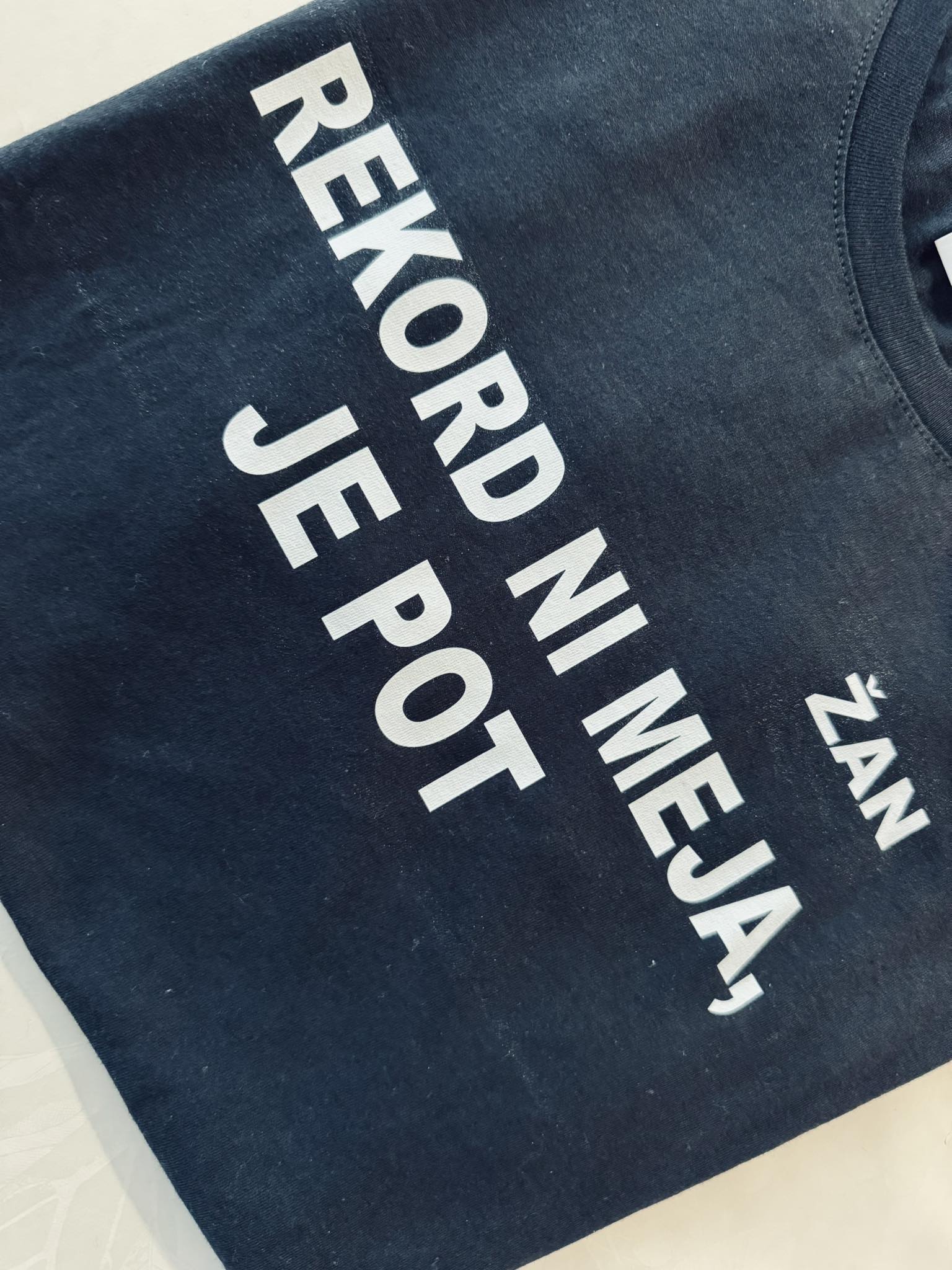 Priprave na Guinnesov rekord v izdelavi šopkov v polnem teku