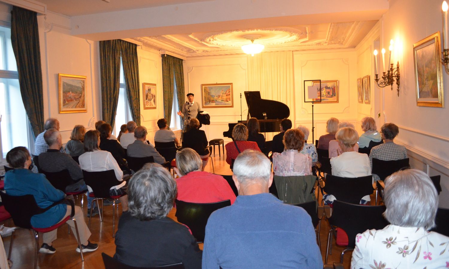 FOTO: Tudi tretji koncert Jesenskih serenad v Dvorcu Bukovje navdušil