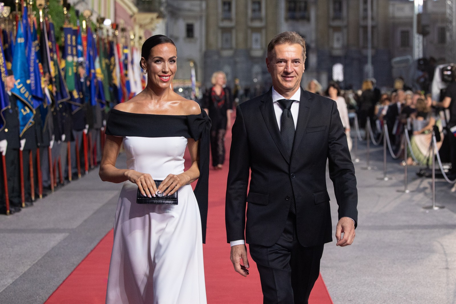 Na slovenski poroki leta se že zbirajo svatje (FOTO)