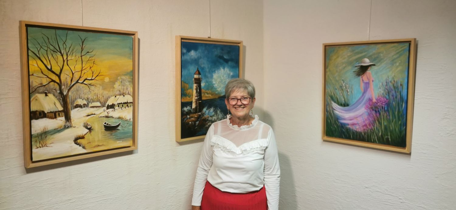 FOTO: V Infopisarni si lahko ogledate razstavo Marjane Halužan-Jance