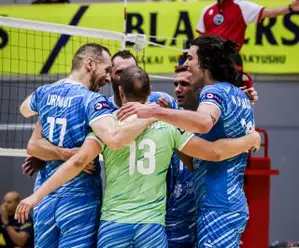 Zgodovinski bron: Slovenski odbojkarji v Ligi narodov premagali Japonsko