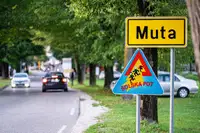 Na Muti z ukrepi izboljšujejo prometno varnost v šolskem okolišu